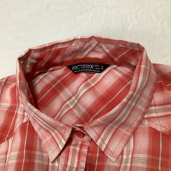 Arc’Teryx Melodie Red Plaid Button Down Shirt with Adjustable Sleeves Size XL - Picture 5 of 16